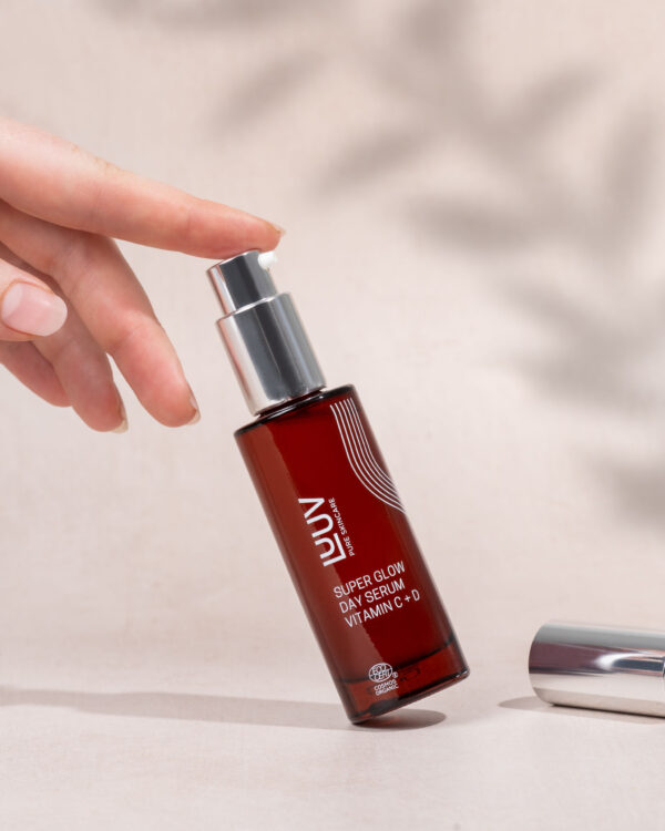 Super Glow Päevaseerum C + D Vitamiiniga COSMOS, 30ml